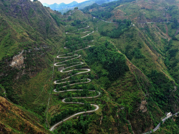 The 24 Zigzags Top 10 Most Beautiful Highways in China - The 24 Zigzags
