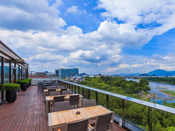 Accommodation Tips in China for Senior Travelers