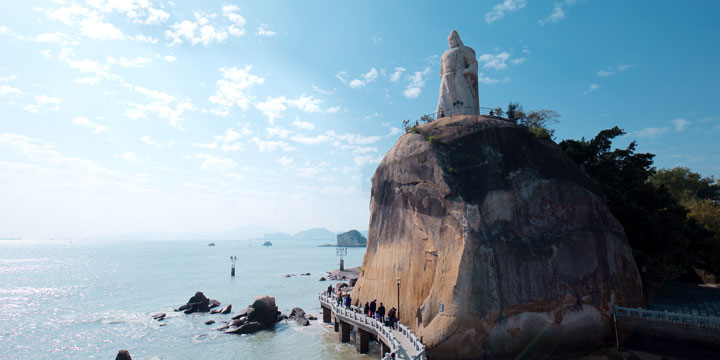 Best Places to Visit in China in April-Gulangyu island/ Xiamen