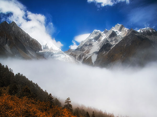 Hailuogou Glacier in Sichuan