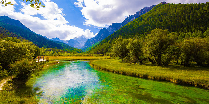 Jiuzhaigou Valley-best places for photograghy in China