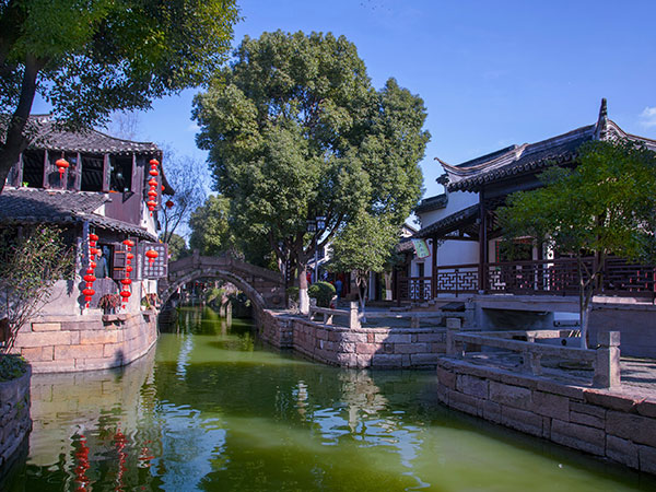 Luzhi Water Town