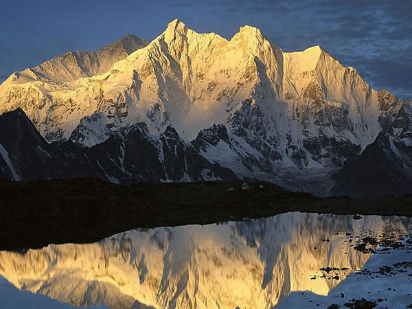 Mt Makalu