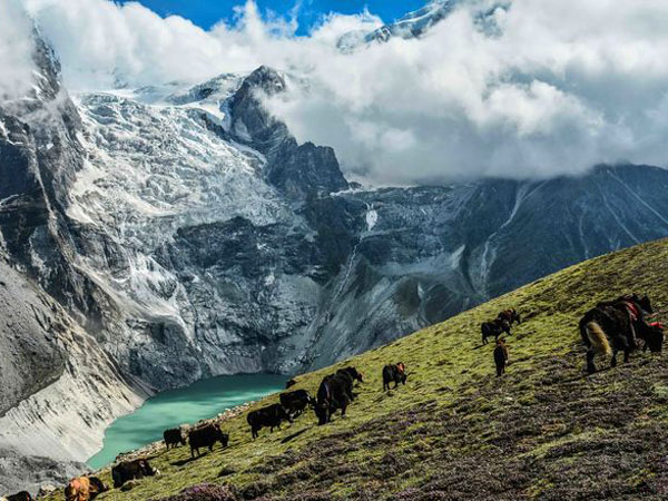 Mt Xixabangma