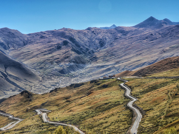 Top 10 Most Beautiful Highways in China - Sichuan-Tibet Highway