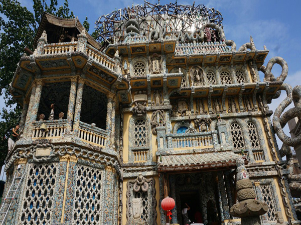 The Porcelain House