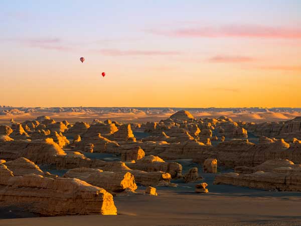 Most Beautiful Yardang Landform in China, Wuerhe Wuerhe city