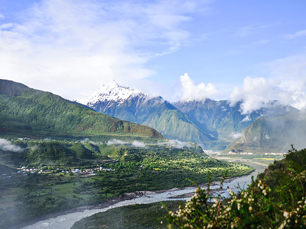 Yarlung Zangbo Grand Canyon
