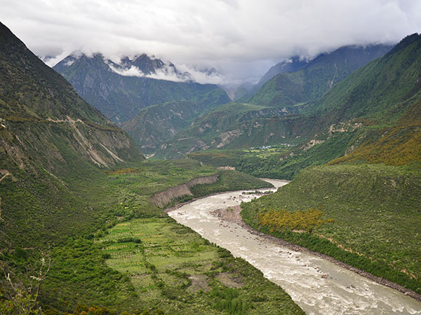 Yarlung Zangbo Grand Canyon